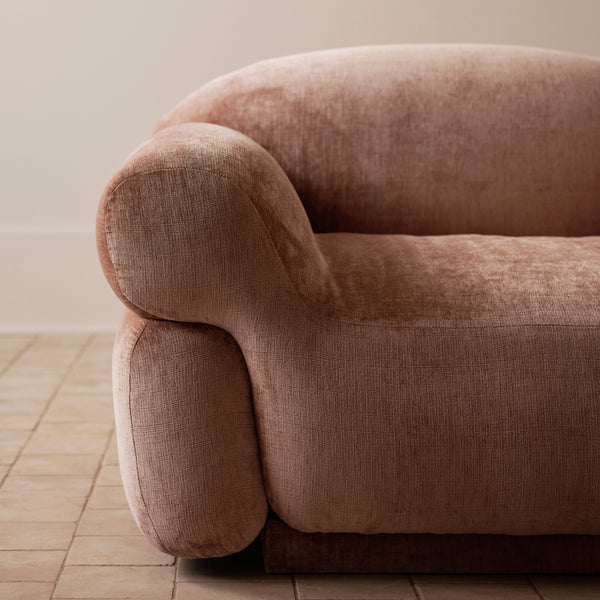 Dune Lounge Chair