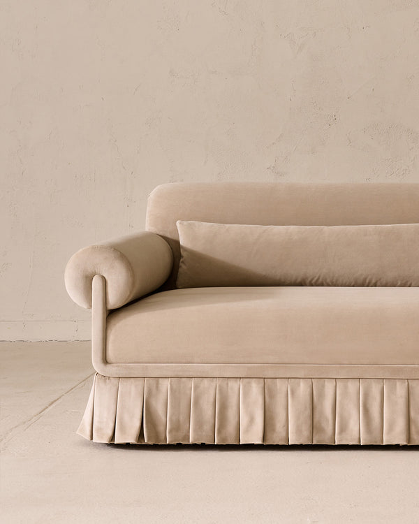 Alba Sofa - COM